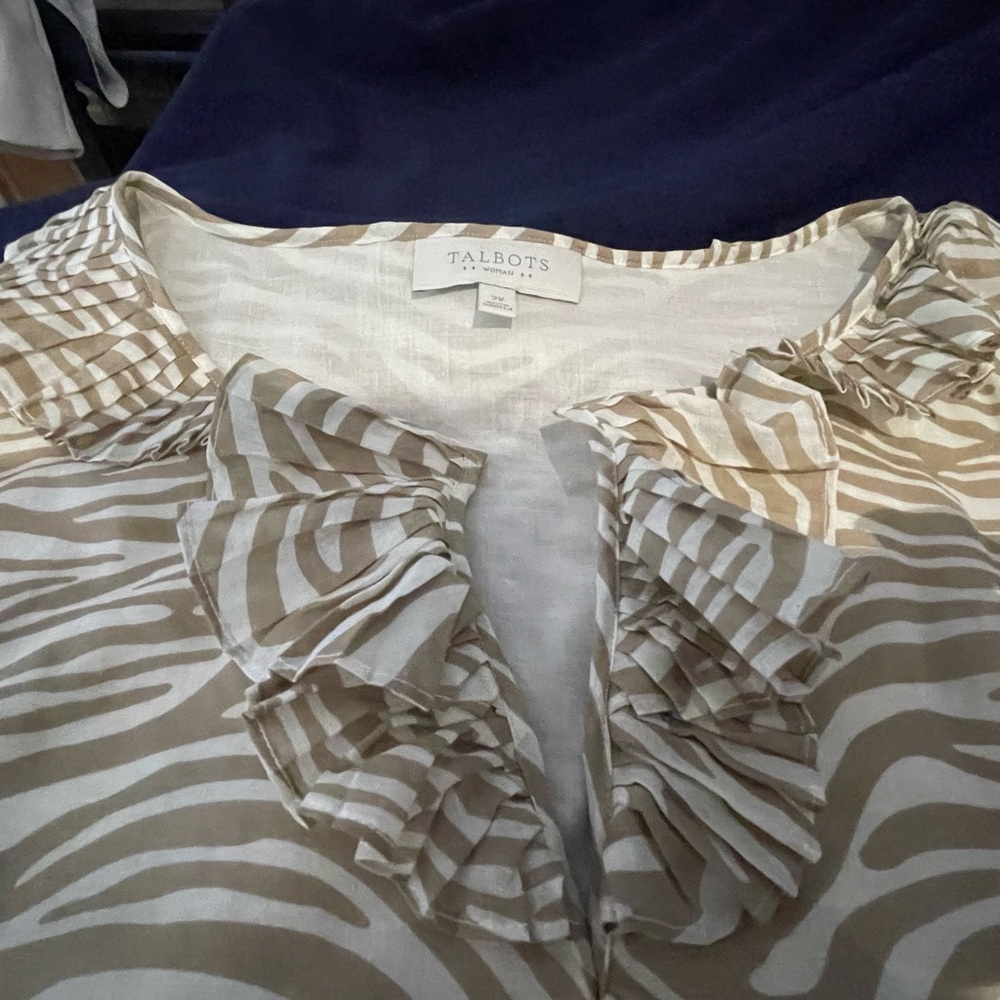 Talbots Beige & White Sleeveless Top with Ruffle Trim - Picture 3 of 5